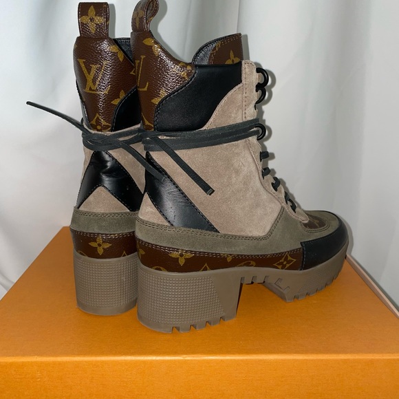 Louis Vuitton LAUREATE PLATFORM DESERT BOOT Beige 37EU 7US. USED. - Picture 4 of 9